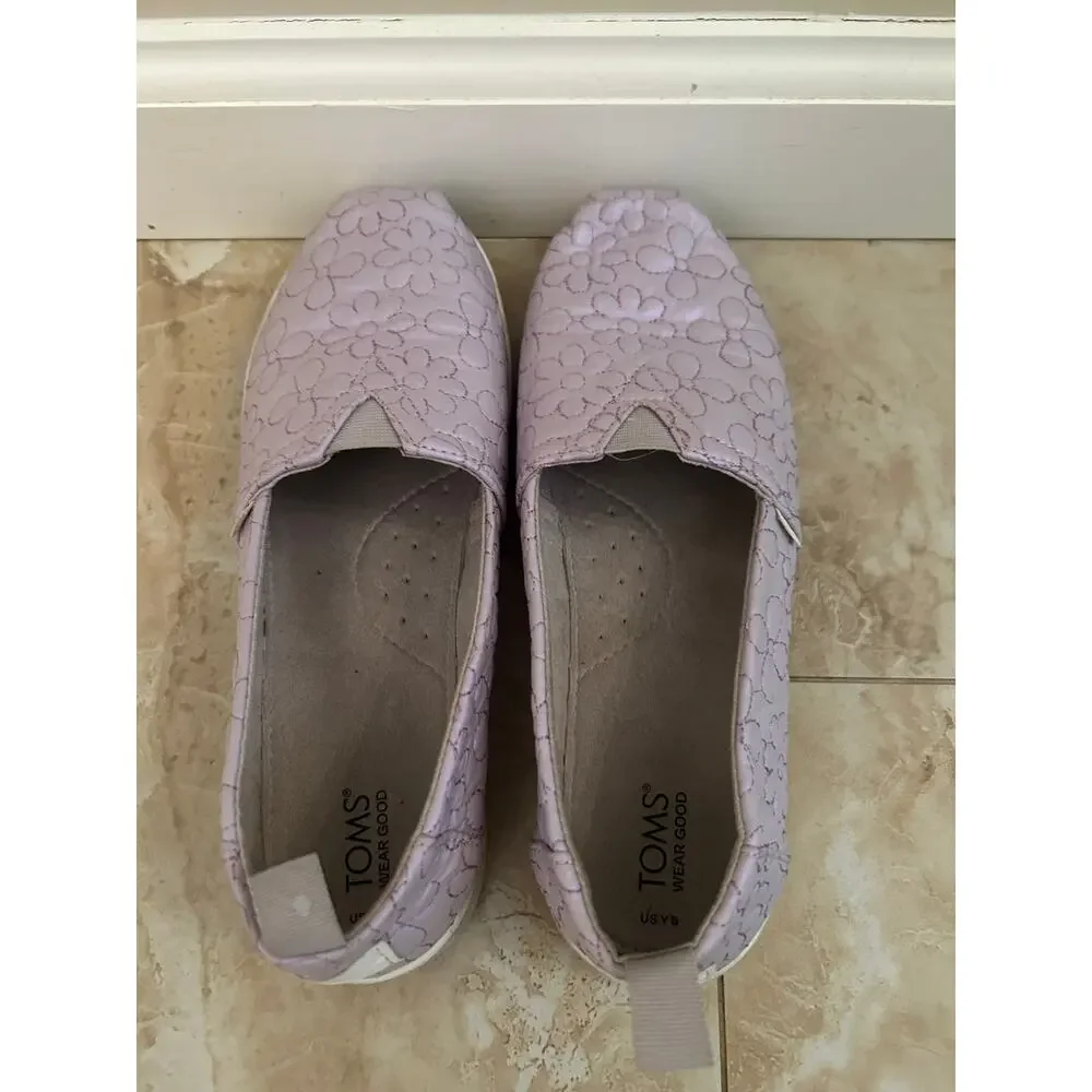 Toms Youth 5 Misty Lilac Iridescent Quilted Daisy Alpargata Shoes Fits W 6.5